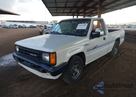 1992 Dodge Ram 50 z USA, uszkodzony, nr VIN JB7FL24W5NP015975